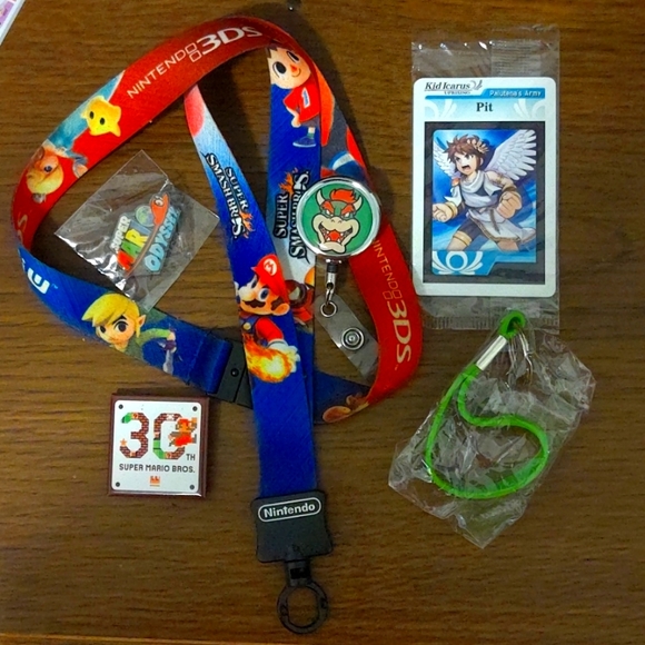 Nintendo merchandise - Picture 1 of 2
